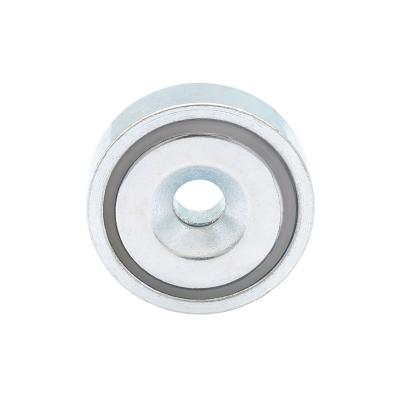 Gripmagnet neodymium Ø20x6,0 mm med försänkt hål Ø4,5 mm